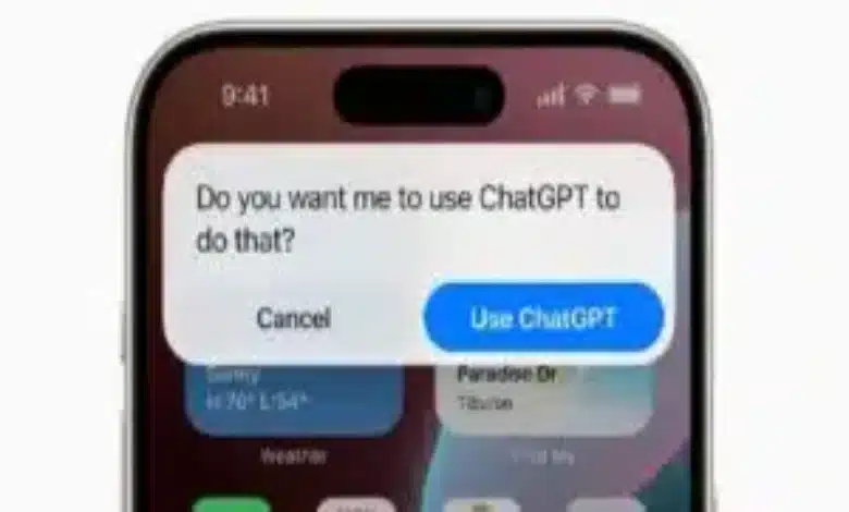 سيري يستعين بـChatGPT.